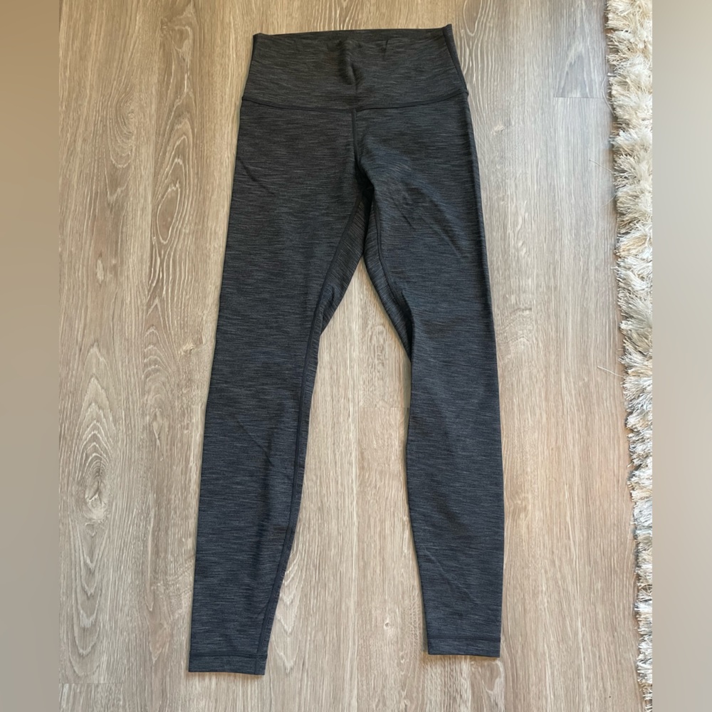 Lululemon wonder under